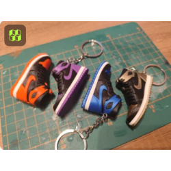 Chaveiro Tênis de marca